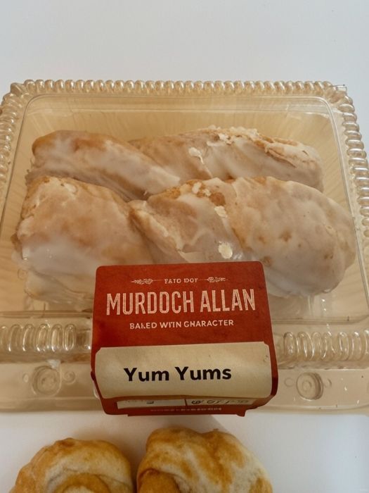 YUM YUM (2)